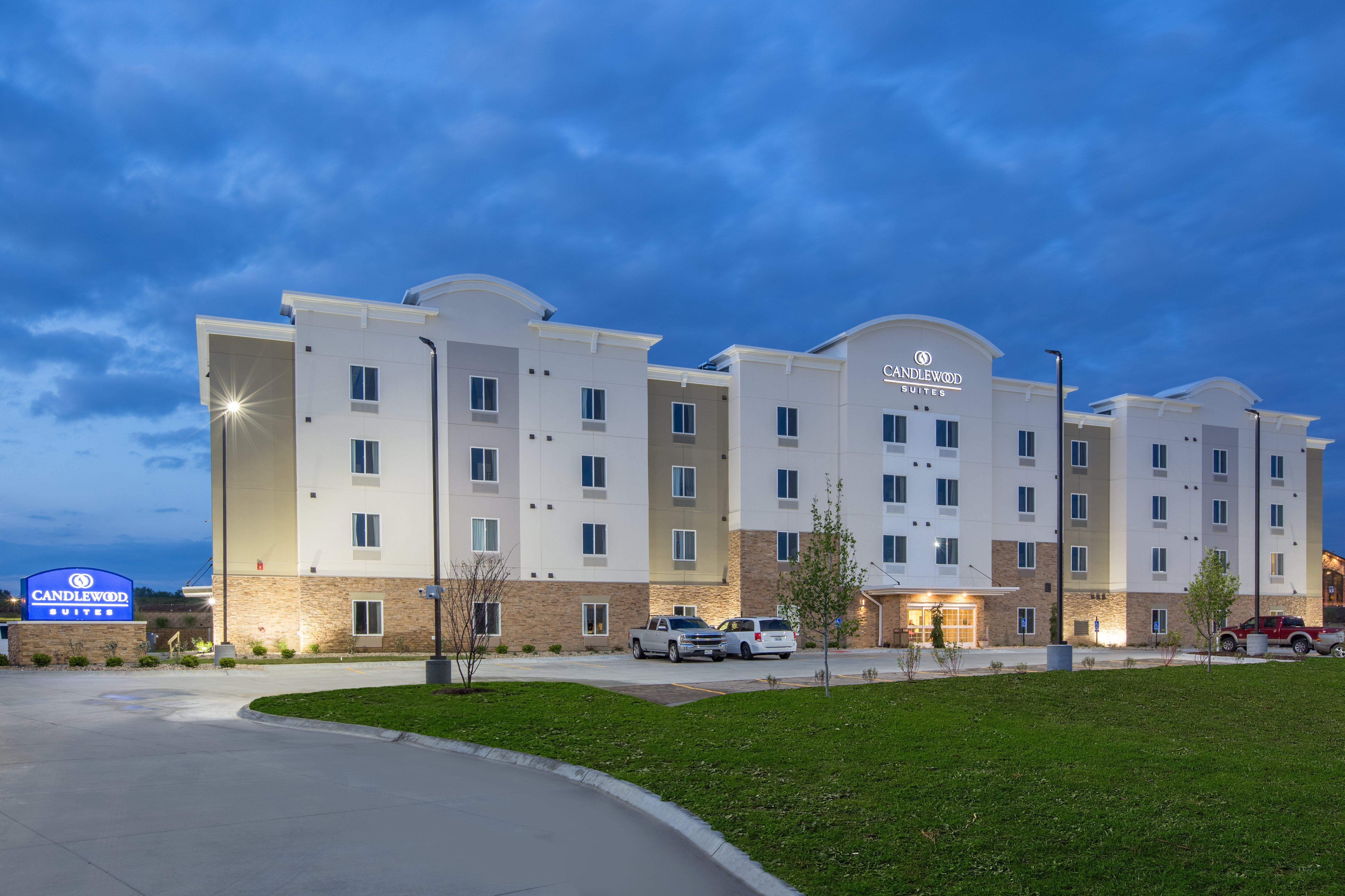 Candlewood Suites - Omaha Millard Area By Ihg Ngoại thất bức ảnh